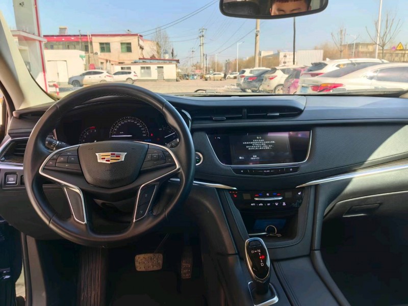 保定16年凯迪拉克XT55