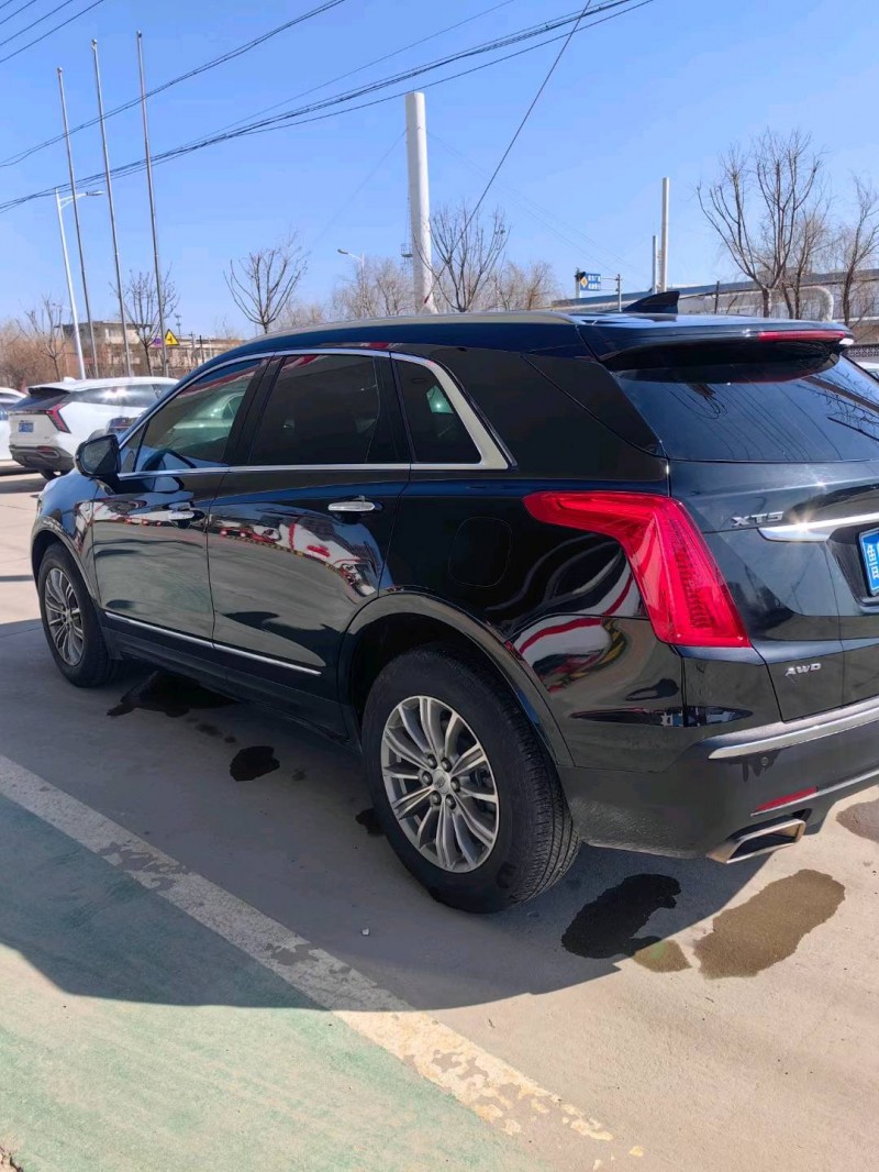 保定16年凯迪拉克XT57