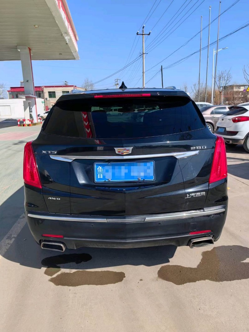 保定16年凯迪拉克XT59