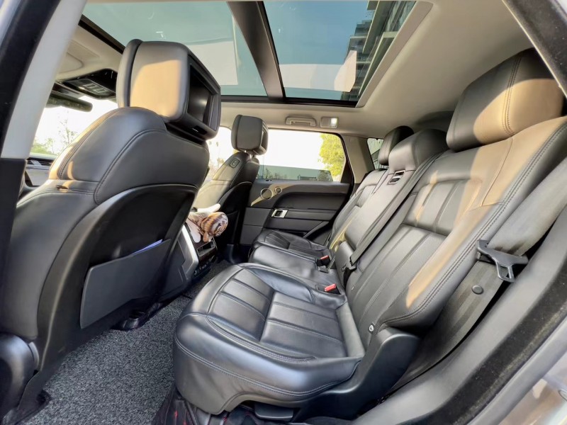 东莞19年路虎揽胜运动7