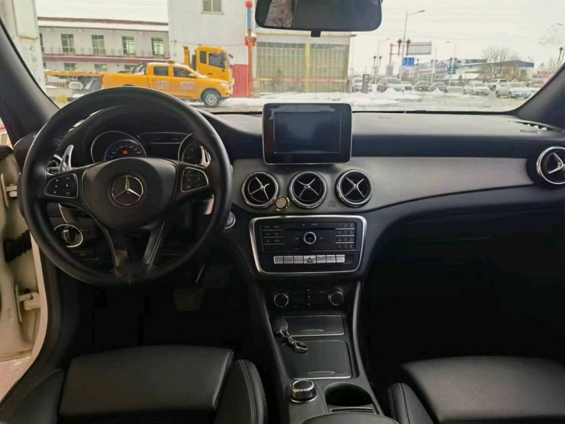 保定17年奔驰CLA6