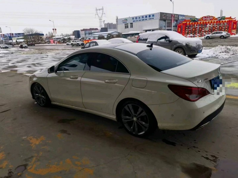 保定17年奔驰CLA9