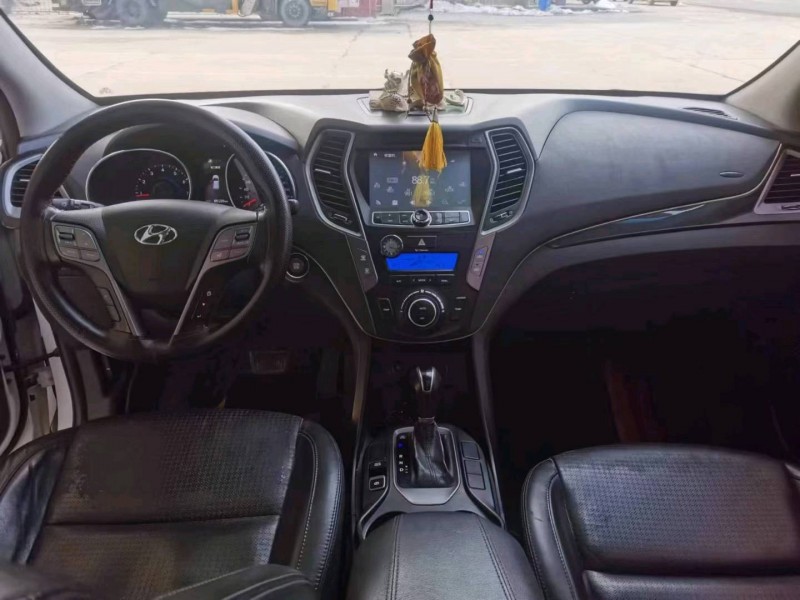 保定13年现代新胜达6