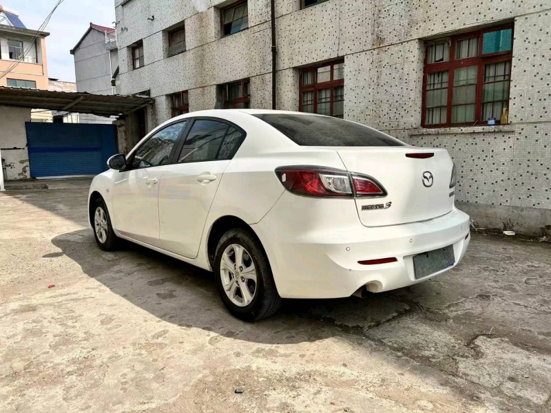 湖州16年馬自達3星騁4