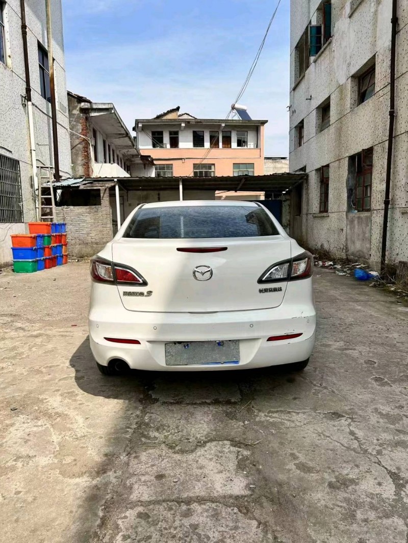 湖州16年馬自達3星騁5