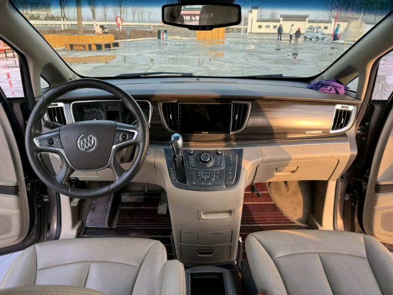 徐州12年别克GL84