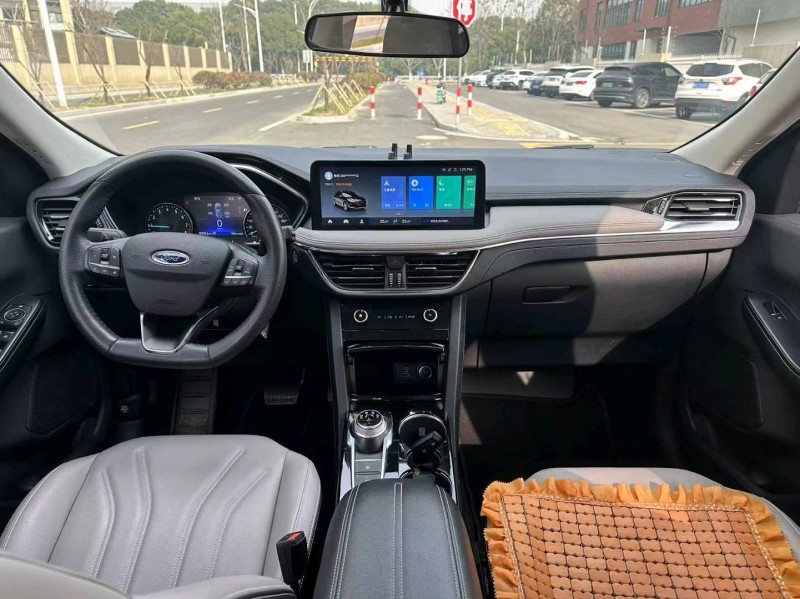 苏州22年福特锐际6