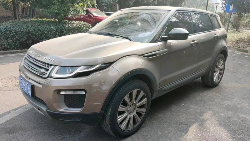 枣庄17年路虎极光2