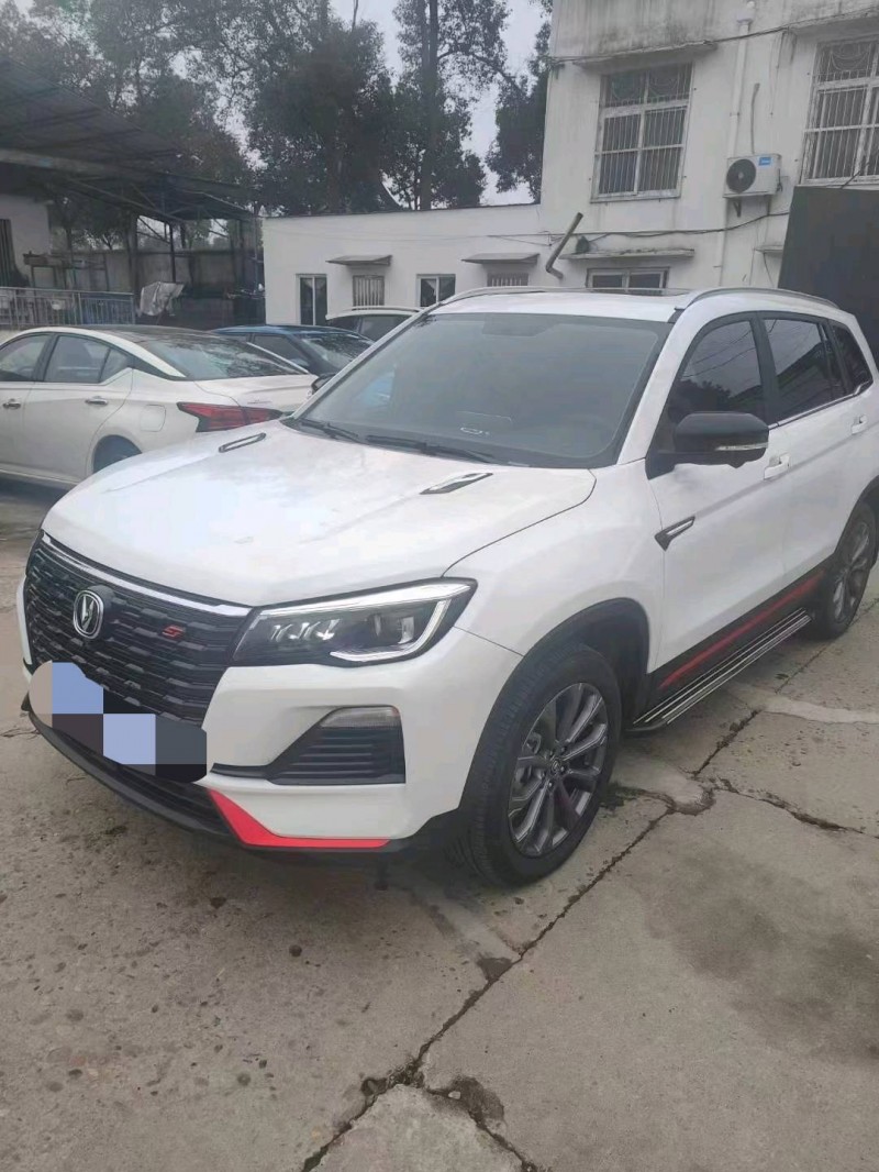 宜昌22年長安汽車CS752