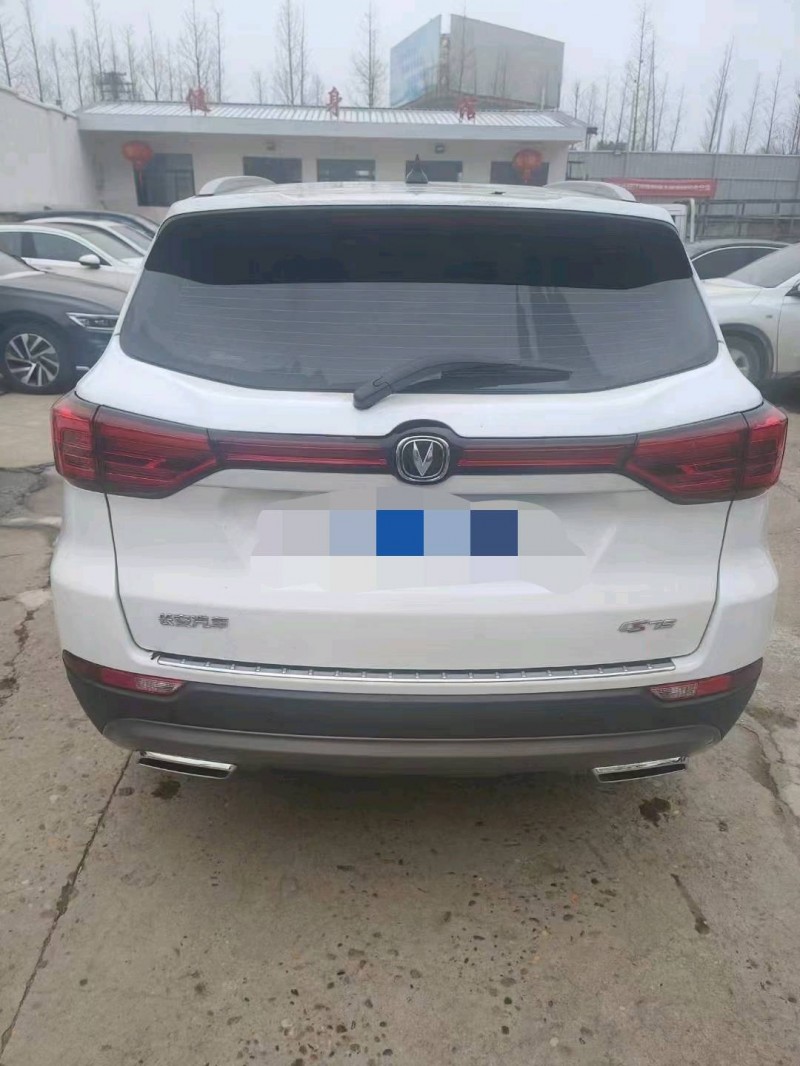 宜昌22年長安汽車CS753