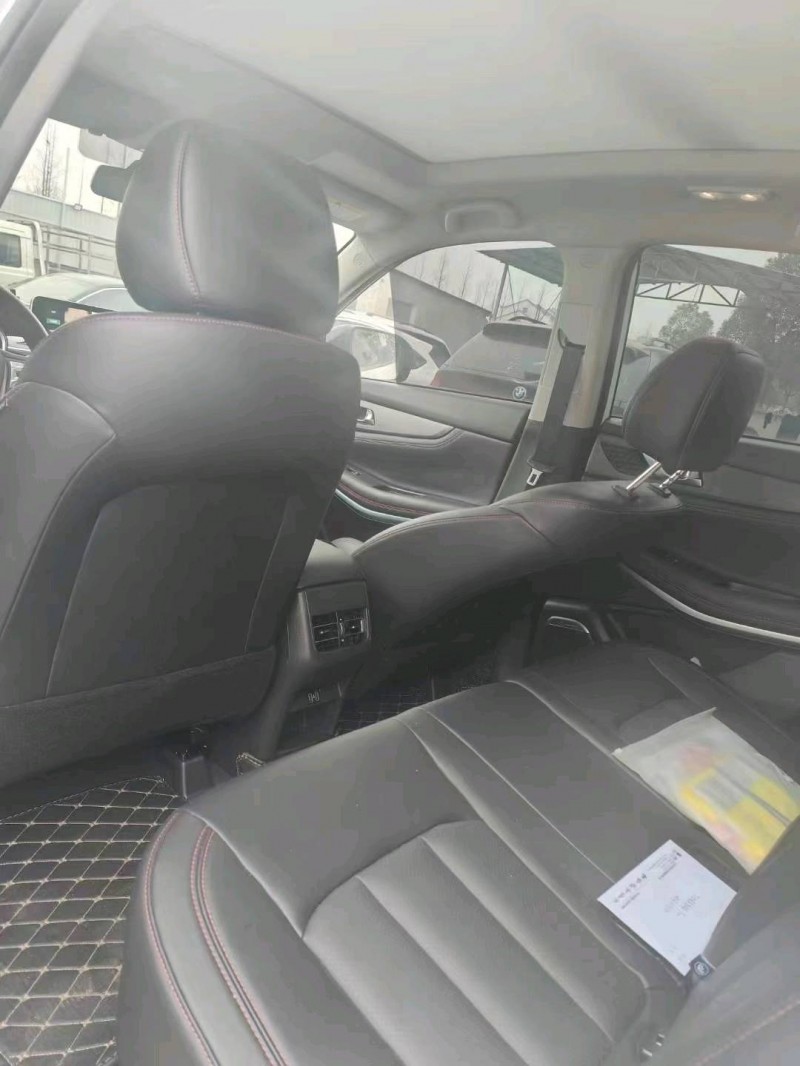 宜昌22年長安汽車CS756