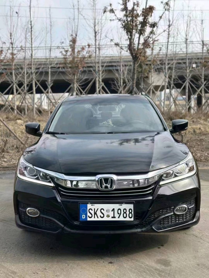 枣庄18年本田雅阁1