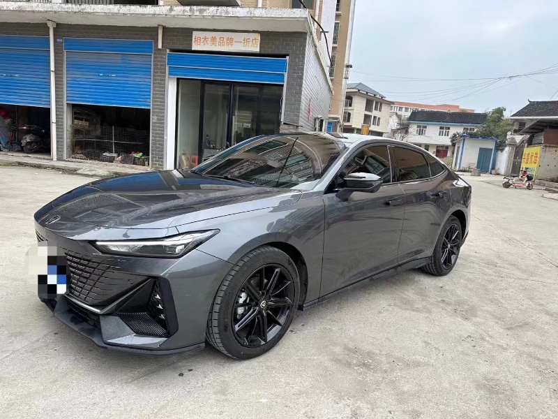 婁底23年長安汽車UNI-V2