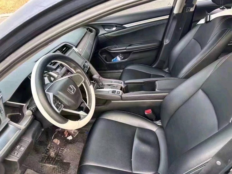 东营19年本田思域4