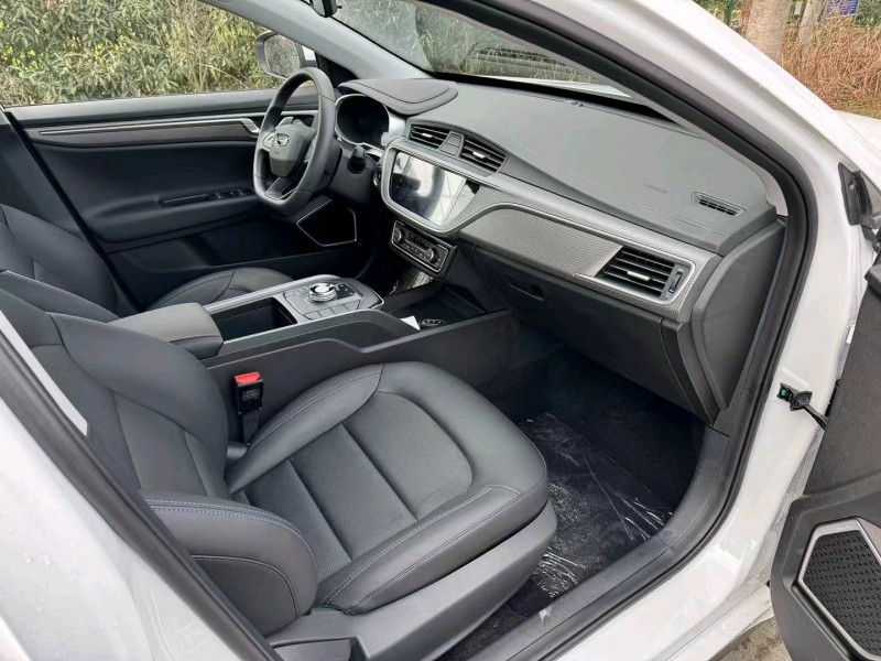 湖州24年吉利帝豪EV2