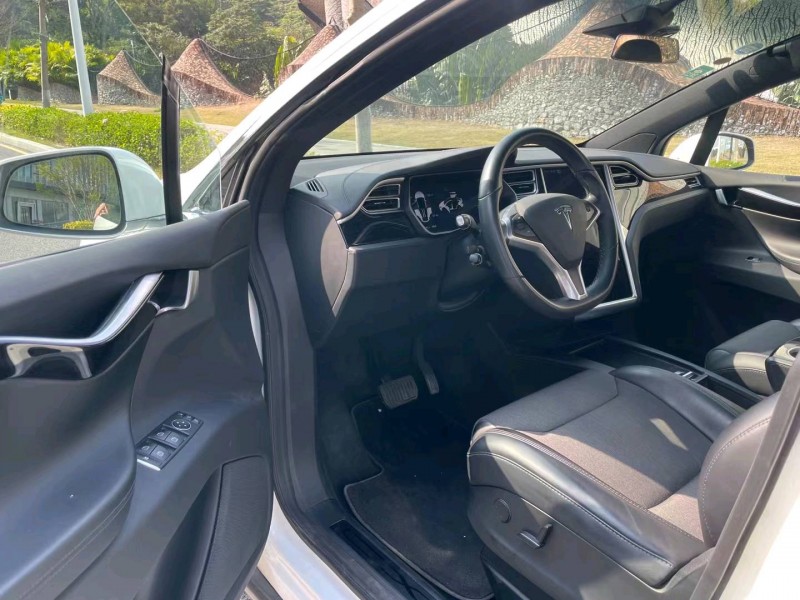 珠海18年特斯拉MODEL X8