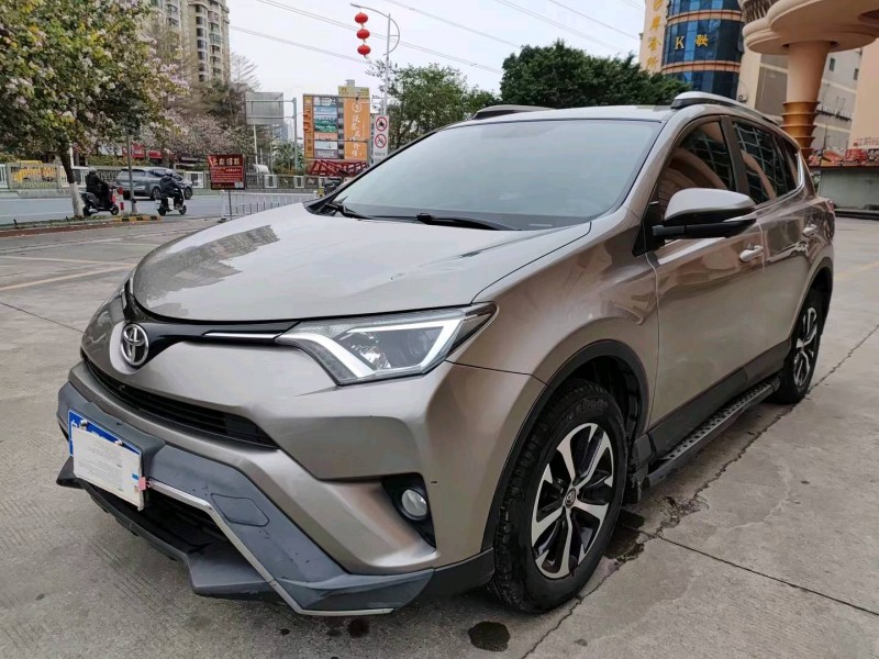 珠海17年丰田RAV4荣放2