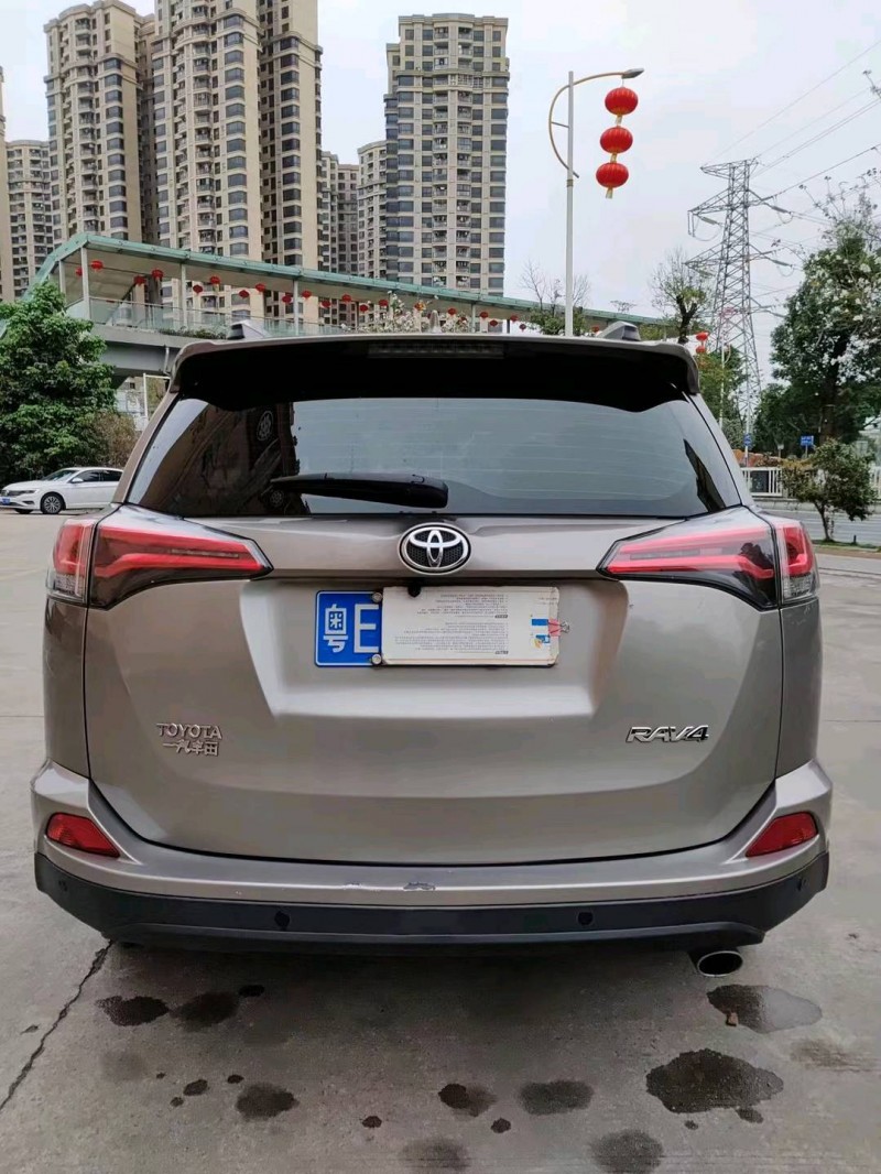 珠海17年丰田RAV4荣放3
