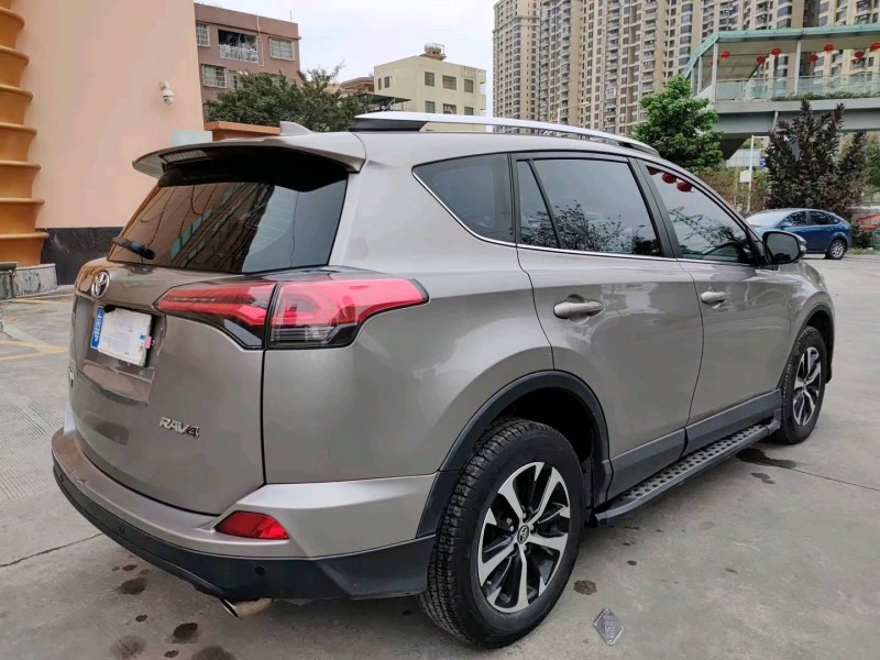 珠海17年丰田RAV4荣放9
