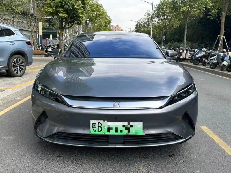 汕头22年比亚迪汉1