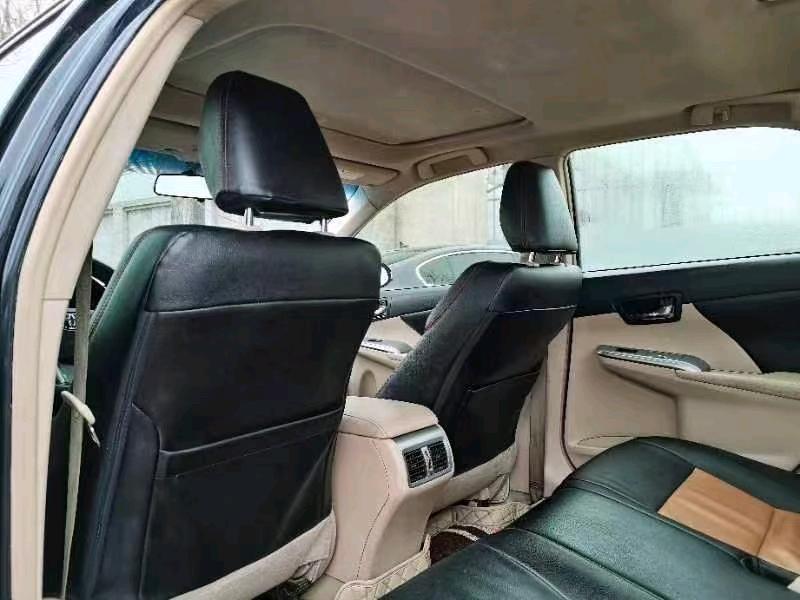 保定13年丰田凯美瑞6