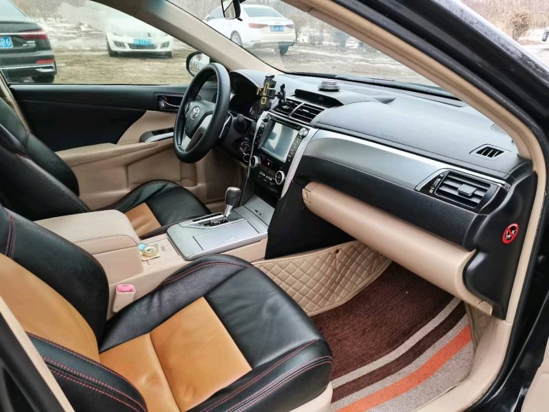 保定13年丰田凯美瑞7