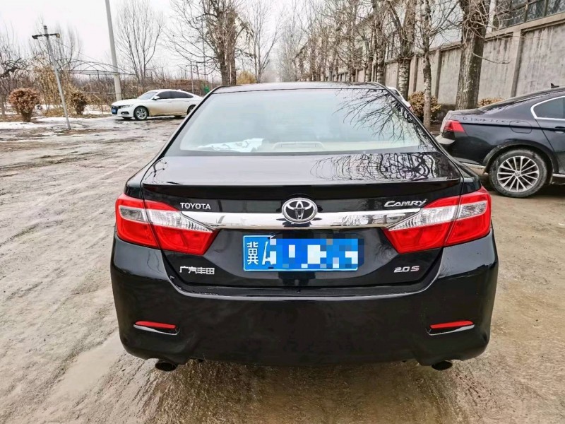 保定13年丰田凯美瑞9