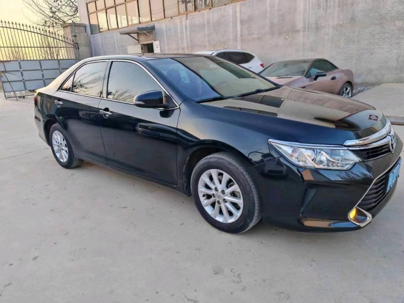 保定17年丰田凯美瑞2