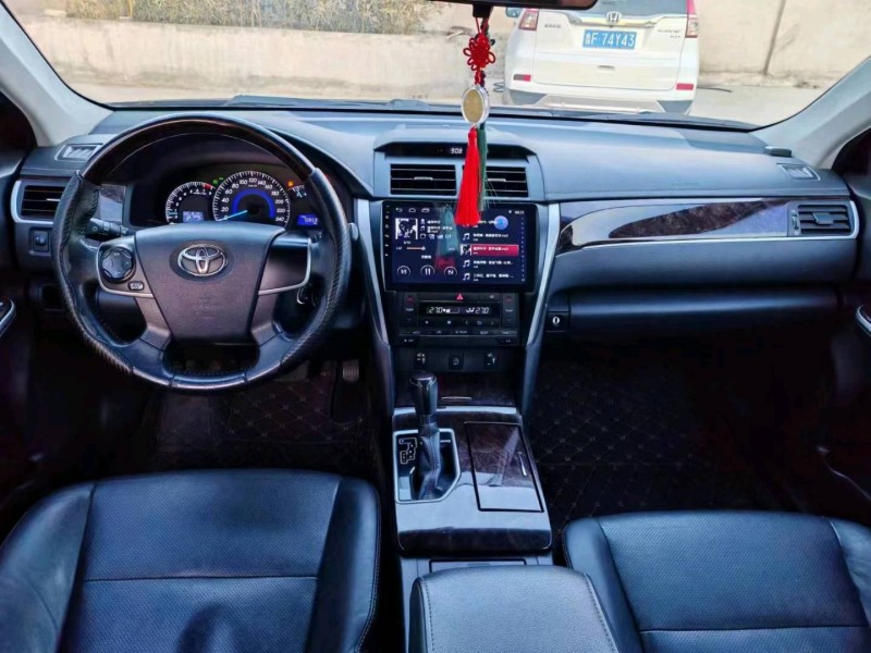 保定17年丰田凯美瑞6