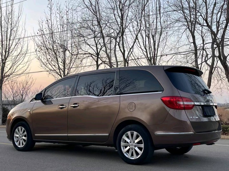 徐州19年别克GL84