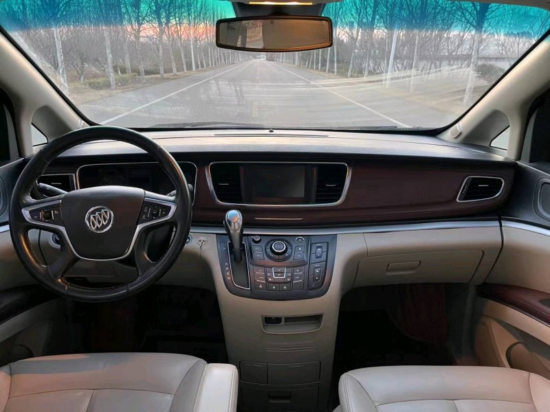 徐州19年别克GL86