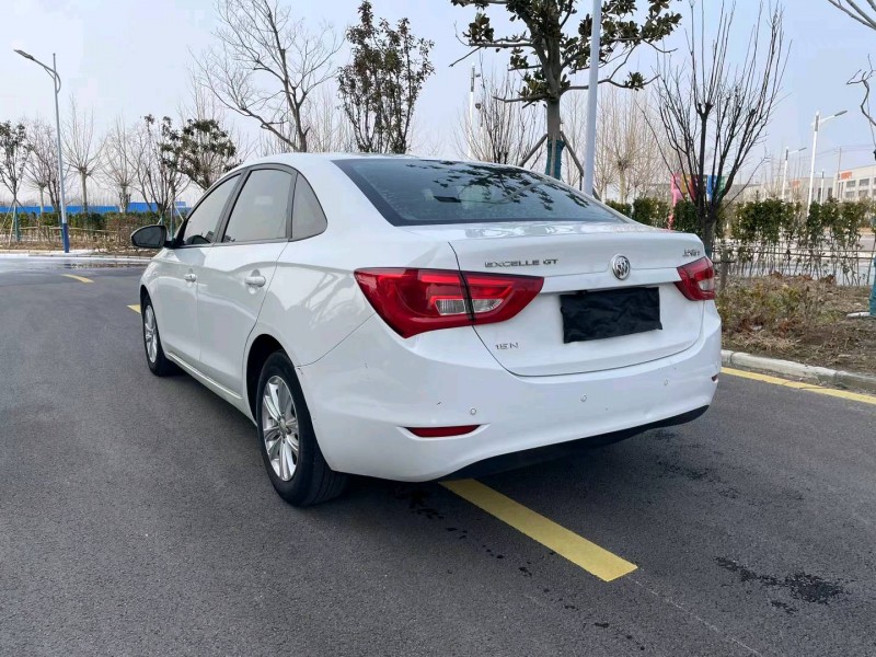 徐州17年别克英朗7