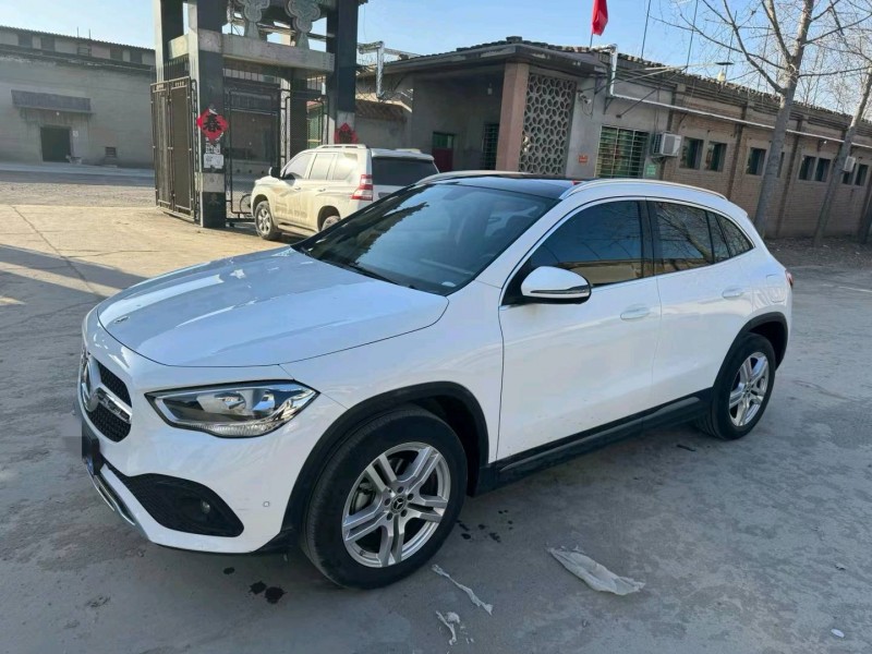 保定21年奔驰GLA3