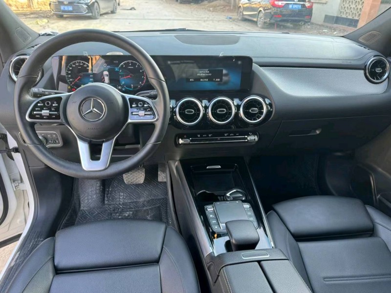 保定21年奔驰GLA7