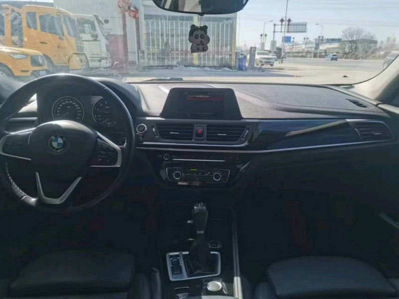 保定18年宝马1系5