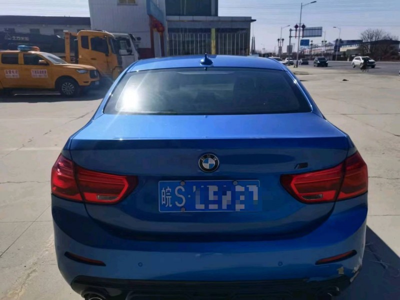 保定18年宝马1系8