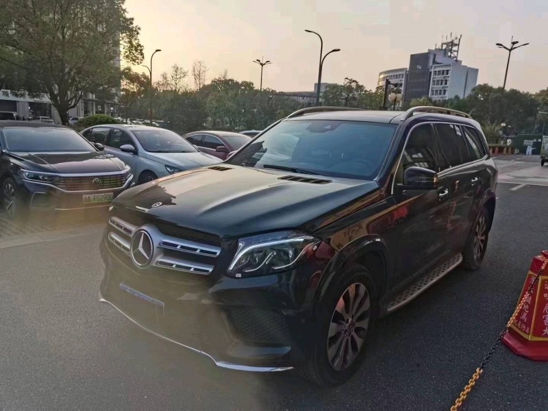 嘉興19年奔馳GLS1