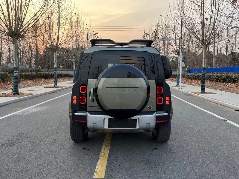 徐州23年路虎卫士3