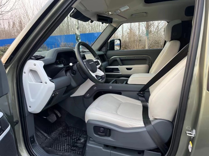 徐州23年路虎卫士7