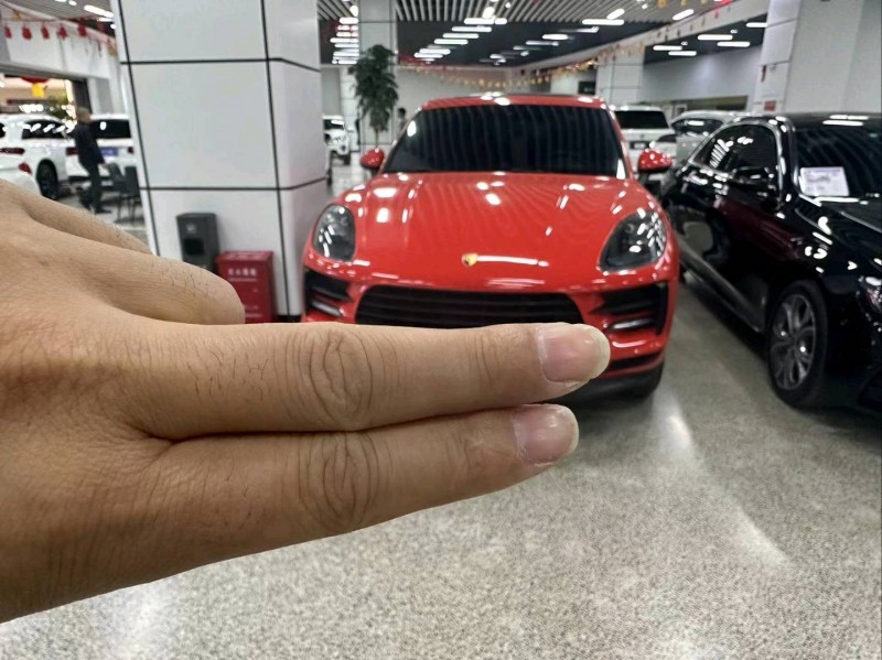 昆明20年保時捷Macan1