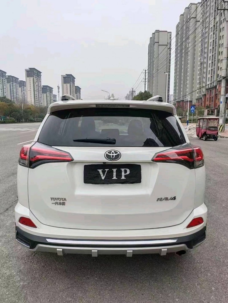 淮南18年豐田RAV49