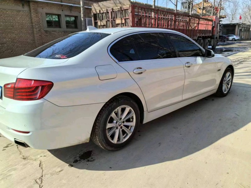 保定15年宝马5系7