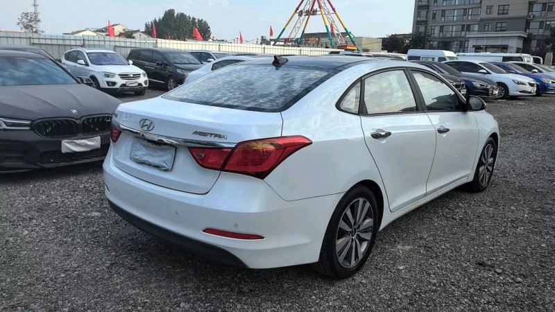 焦作16年现代名图7