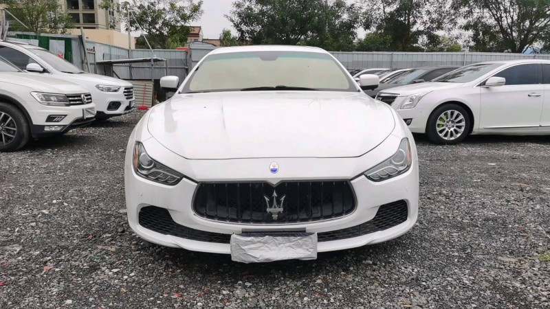 焦作16年玛莎拉蒂Ghibli1