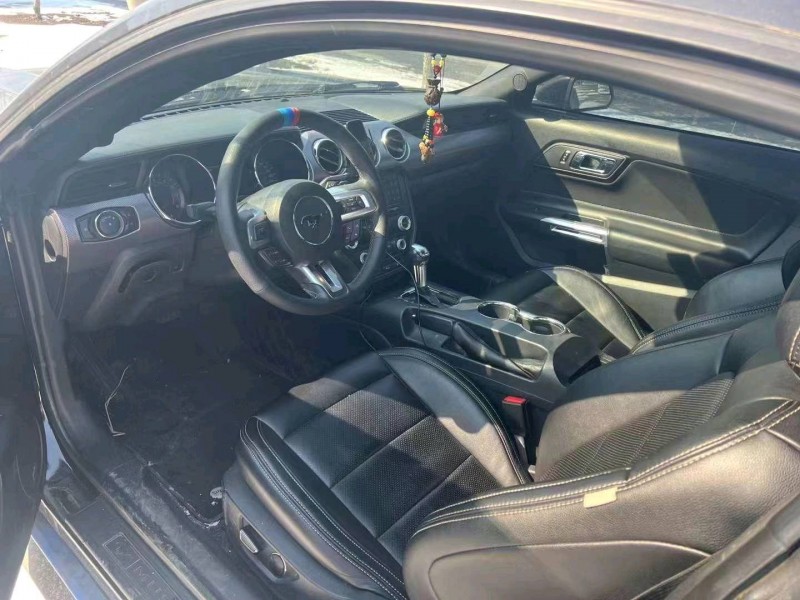 东营16年福特野马7