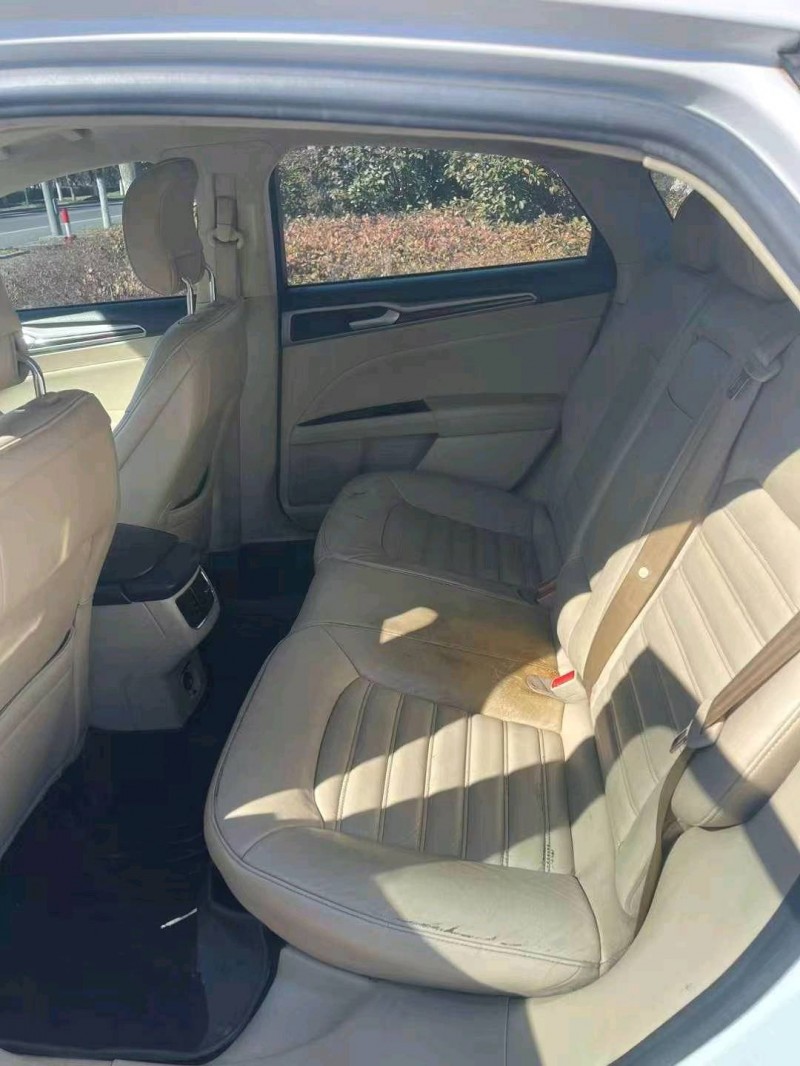 苏州14年福特蒙迪欧8