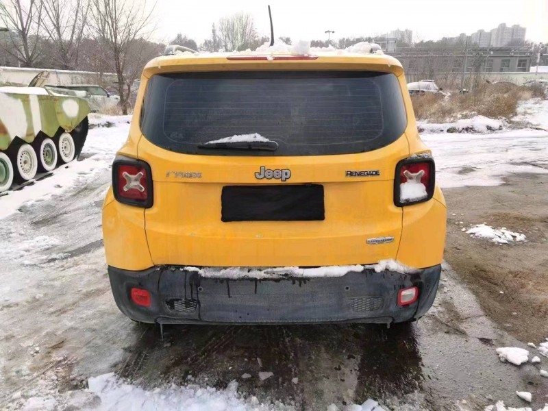 鄭州17年Jeep自由俠6