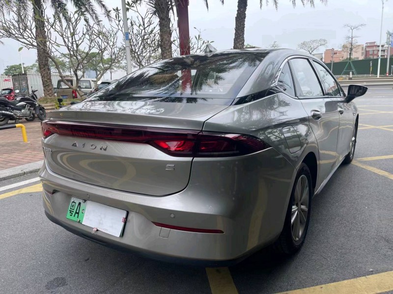 佛山22年传祺埃安S5