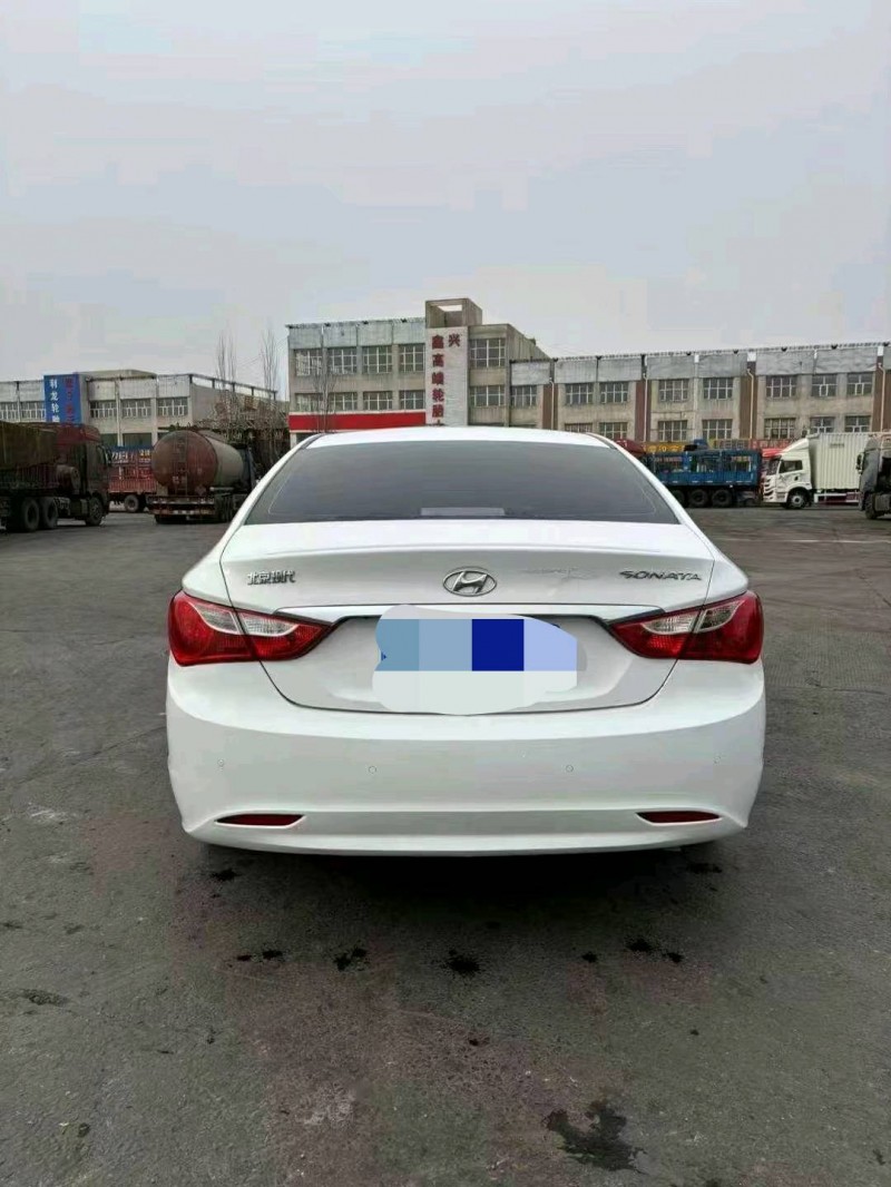 邯郸13年现代索纳塔八4