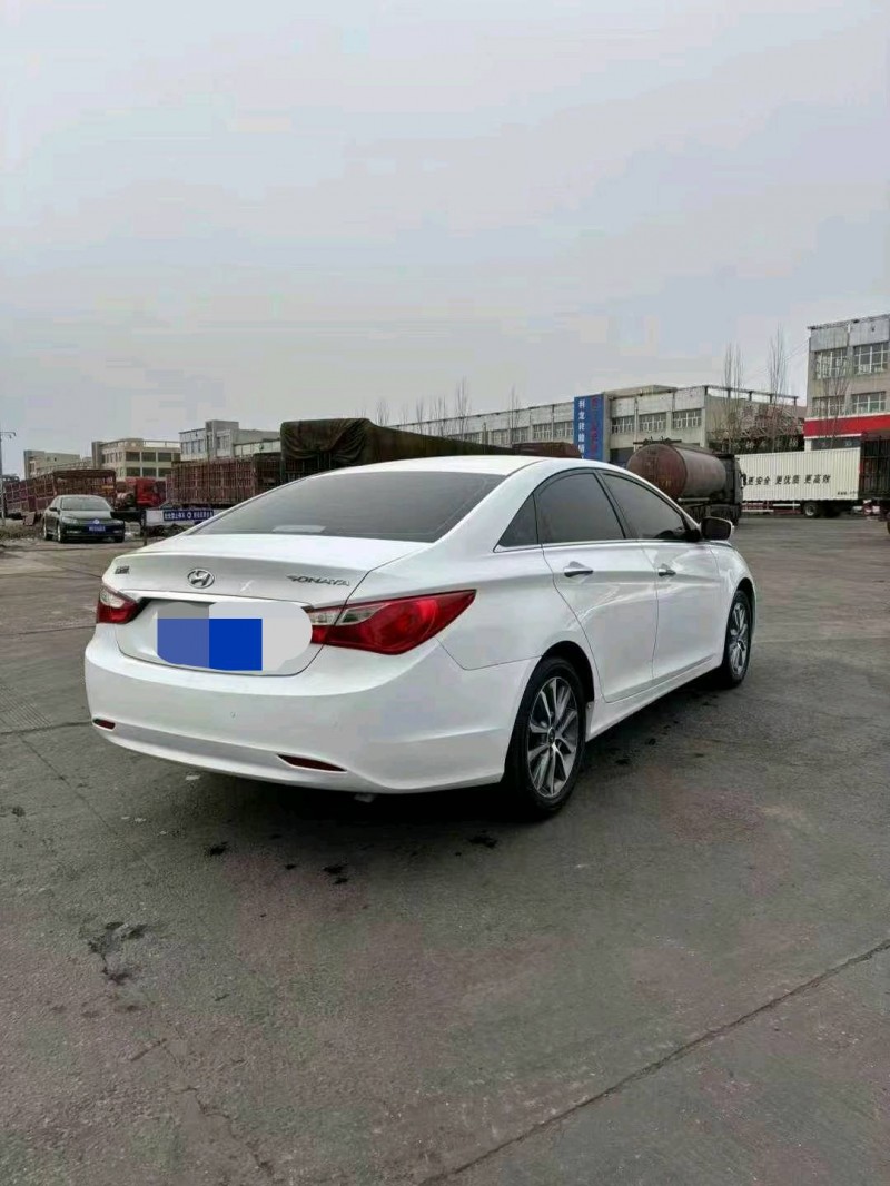 邯郸13年现代索纳塔八5